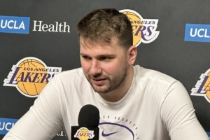 东契奇：赛前感觉不错所以决定出战 我们分享球也进了很多球