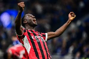 隆戈：加拉塔萨雷为Y·福法纳提供4年合同，年薪500万欧+奖金