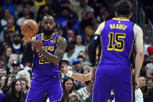 Skip：里夫斯一直是湖人最硬的关键先生 关键时刻比詹姆斯强多了