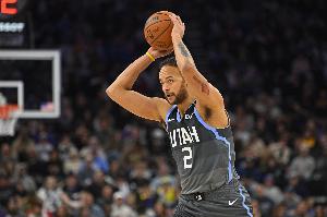 李凯尔替补出战17分钟 4中3拿到7分5篮板3助攻&正负值+6