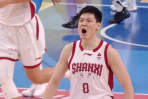 大心脏！张宁强攻得手 山西轰出11-1攻击波确立5分优势