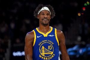 记者：你比进联盟那会老多了 巴特勒：废话 你还比昨天更老了