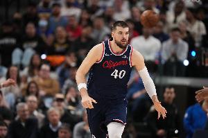 快船现在不交易祖巴茨以后肯定会后悔 他的价值只会越来越低