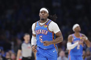 SGA：多特大学时打球像我 但现在他放弃了这种打法 我很佩服他