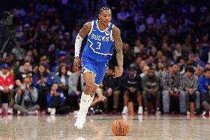 手感冰凉！小凯文·波特半场7中0一分未得 还有些受伤