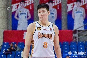 末节有关键中投！张宁11中6拿到14分 正负值+14全队最高