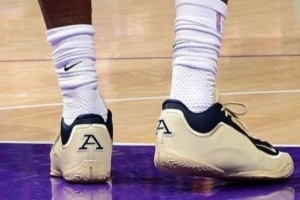 阿克伦大学PE！詹姆斯上脚家乡大学LeBron 23 PE鞋款