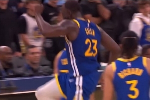 明争暗斗一整场！追梦和唐斯最后时刻发生口角 吵完蹦蹦跳跳下场