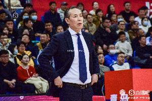 许利民：人员不够齐整 大家非常拼 打出了较高水平的比赛