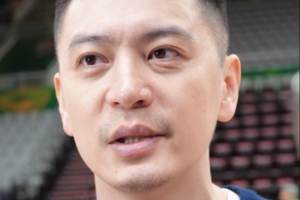 杨鸣：磨合效果不佳由我承担后果 俱乐部投入不少 在积极找外援