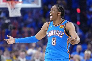 10助攻0失误！戴格诺特：今天杰伦·威廉姆斯的表现太出色了