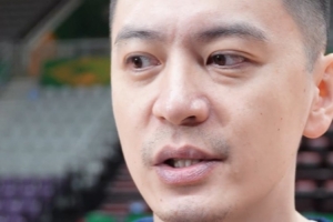 杨鸣：批评声深深触动球队 精神面貌一定会在今晚对新疆有所改善