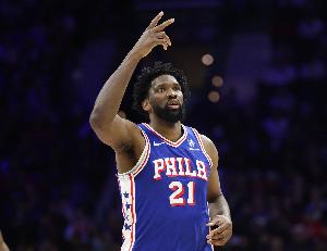 状态火热！恩比德首节7中4砍下13分1板1助