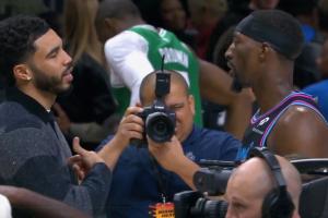 就爱挑衅兄弟！塔图姆“嘲笑”阿德巴约：我没打 你都输！