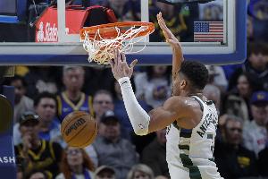 Windhorst：部分球队密切关注字母哥 甚至将已敲定的交易暂缓执行