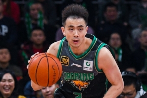 赵继伟：我为球队努力是应该的 但辽篮为我做得更多 赢比赛很开心