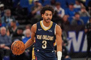 作用不大！普尔替补7中4拿到11分2板1助 正负值-14最低