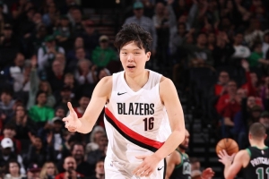 韩乔生：杨瀚森在发展联盟打怪升级 4天3赛连创个人得分&篮板新高