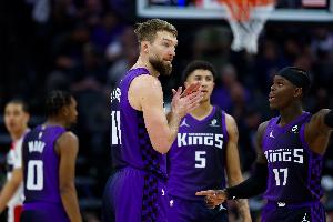 你也要北伐？国王破火箭、斩湖人、收纽约、克奇才豪取四连胜！