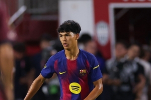 世体：巴萨内部消息人士透露德罗可能加盟巴黎，但目前未收到报价