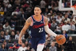 卢谈逆转：替补席的发挥非常关键 哈登休息时年轻人挺身而出