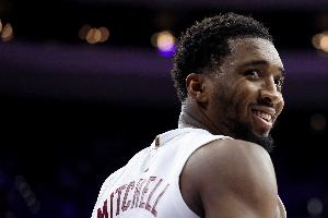 占据上风！骑士本赛季对阵76人完成三杀 场均净胜9.7分