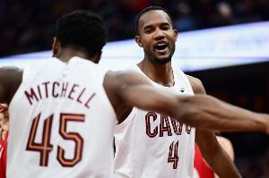 突然断电！76人首节最后3分钟未得分 骑士8-0抹平分差