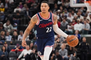 拼劲儿还是很够！快船全场送12次抢断 邓恩&米勒各4次 桑德斯3次