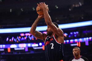 头号得分手！伦纳德右脚踝扭伤 今日无缘对阵老东家猛龙