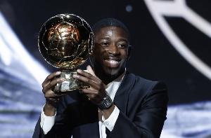 舍瓦利耶：登贝莱的挑射太精彩了，他不愧是金球奖得主